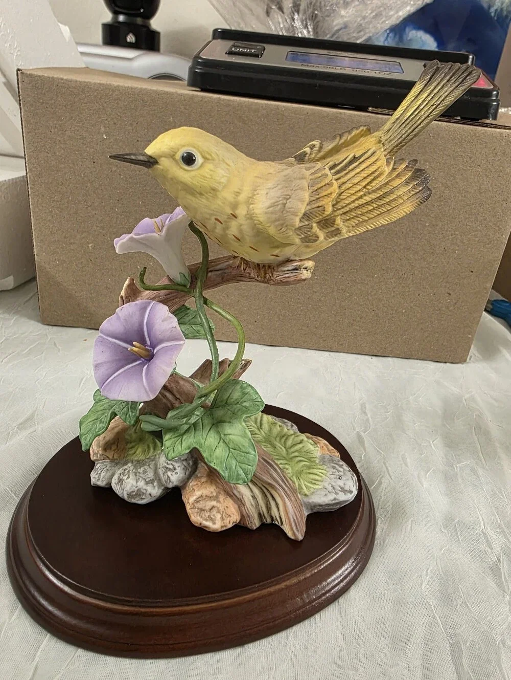 Songbird Serenade by Maruri Yellow WARBLER W/Morning glory 9832 New in box 1998.